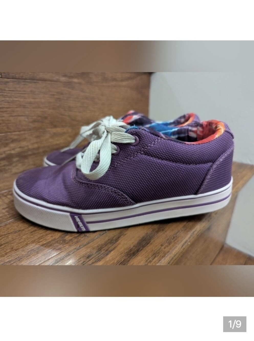 Heelys Sz 4 Skate Shoes purple & White Wheelie Shoes